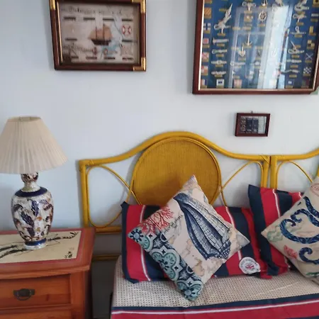 Appartamento Comfortable Righ In Centre, Near & Port ,wifi