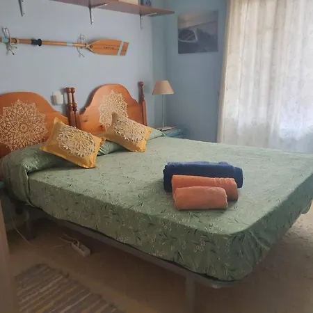 Comfortable Righ In Centre, Near & Port ,wifi