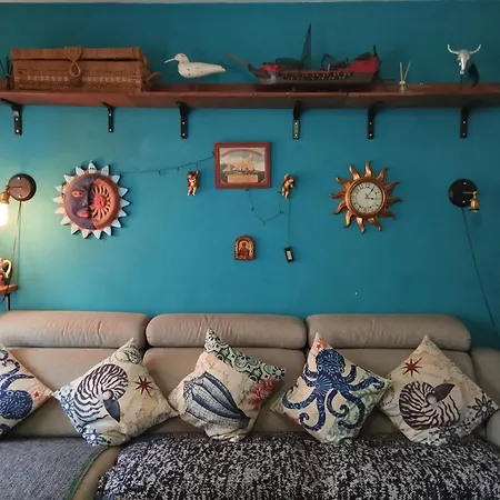 Comfortable Righ In Centre, Near & Port ,wifi Appartamento *